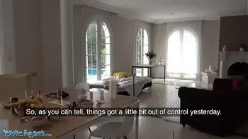 Public Agent Spanish cleaner Damaris gets down, dirty and fucked