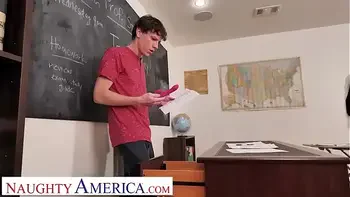 Naughty America Rachel Starr shows student how to please a woman