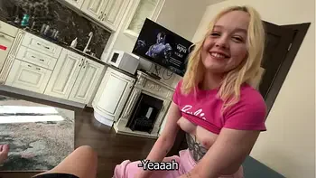 I HELPED MY STEPSISTER WIN IN MORTAL KOMBAT AND FUCKED