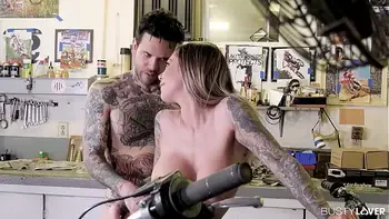 Busty Babe Karma Rx Gives The Mechanic The Ride Of His Life And Gets Drenched In Spunk