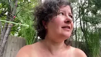 A quick update and a quick (interrupted) wank in my tent covered in sunburn and mozzie bites.