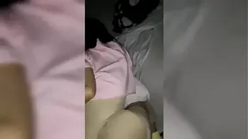 Le Gateo A Mi Amigo En La Noche Para Que Me De Pene y leche.