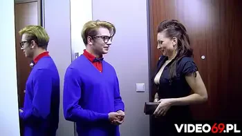 POLSKIE FILMY PORNO - KASIA NAGRADZA UCZCIWEGO ZNALAZCĘ (REMASTERED)