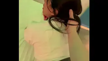 Cogiendo con mi novia estudiante después de clases en un motel de Medellin - Colombia