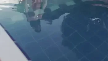 Colombiana desnuda en la finca