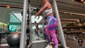 Short Haired Milf Kaden Kole Gets Sausage Slammed By Rome Major!