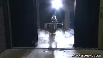 Asian Shiori Natsumi screams and cums with a fucking machine.