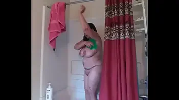 Naked bath wet pussy