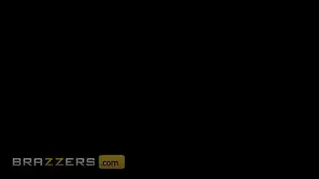 Scott Nails Hides His Mistress Jennifer Exxotic But Her GF Halle Hayes Already Found Her & Fucks Her - BRAZZERS