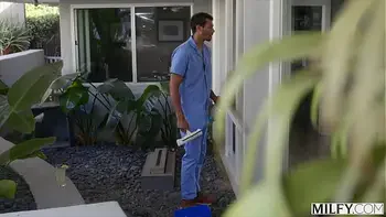 MILFY Curvy mature Syren rides his young cock poolside