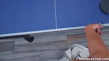 SEX SELECTOR - Strip Pong With Michelle Anderson