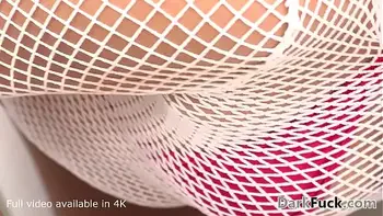 Gia Derza enters fountain mode with the help of a BBC