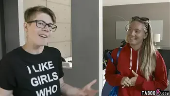 Lesbian MILF pornstar babes just love to lick pussy