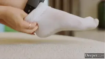 Deeper. Bad girl Freya begs to be handcuffed