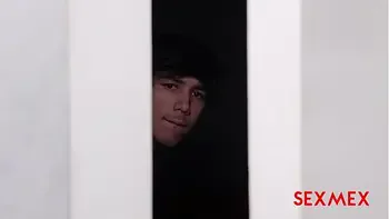 SEXMEX - SPYING IN BUSTY SIS . ANALIA LIPHA