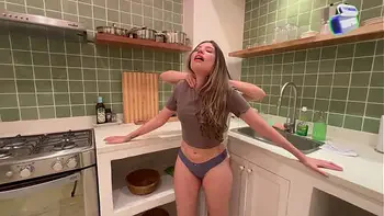 How delicious my best friend sucks me!!