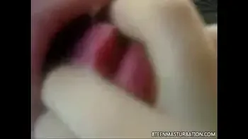 Linda Chica Masturbandoce