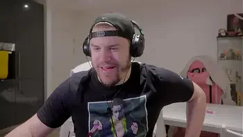 Don't Mess With This Cat (Space Paws) [Uncensored]