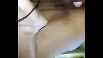 My first time squirting~