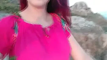 Nas dunas caçando boys de  vestidinho e sem calcinha