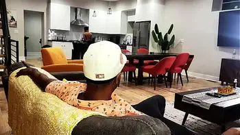 Waffle-House Worker Turned Into Puke Machine