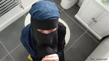 Arab house maid begs to fuck her in the ass