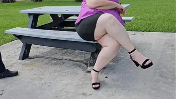 I met a stranger on my lunch break in the park and let him eat my pussy in a vacant house