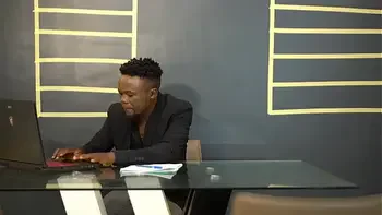 ELLE BAISE Mr le Maire avant son mariage