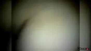 ¡Ay, Aaaay! Te equivocaste de hoyo, me duele... ¡Aaaah!, Ouch! Ow!, te dije que por el culo no. EL DE ATRÁS PAGA ANAL DOLOROSO HOYO EQUIVOCADO