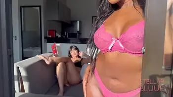 TRANSEI COM A MUSA DO CARNAVAL BRASILEIRO MULATA PERFEITA E GOSTOSA ESFREGAMOS NOSSAS BUCETA COM O VIBRADOR ATÉ GOZAR - TEASER - LUANA COUTO