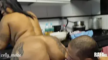 Comi o cuzinho da minha empregada rabuda e gostosa