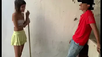 Una mañana calurosa hermanastra quiere ser follada HISTORIA COMPLETA