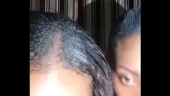 Two Rwandese queens looking for pleasure