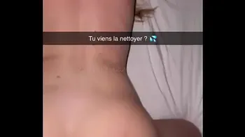 Cheat Snap Française - Petite blonde trompe son mec avec son meilleur pote!!