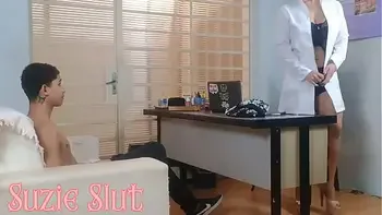 Doutora Coroa Tarada Suzie Deu Seu Remedinho Para Sarar Seu Jovem   18 Paciente Erick (VIDEO COMPLETO NO RED)