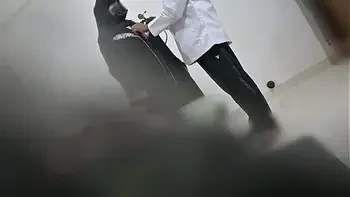 Hijab muslim lady got fucked doggy style by doctor