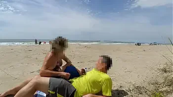 A stranger milf made me ejaculate in front of everyone