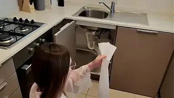 Her Husband Was Gone, Her Pussy Was Wet, so I Fucked My step Mom’s Married Best Friend