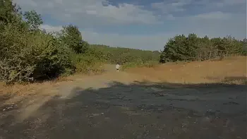 Он покатал меня на кабриолете и трахнул в нем же за кустами