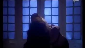 يسرا و محمود حميدة راكبها بيفشخها و بيغير عليها الاوضاع