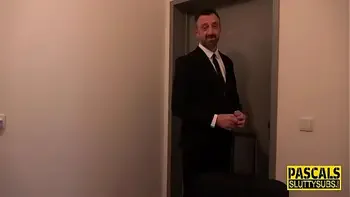 Dominated sub squirts