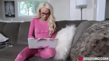 Stepsis rubs her clit on stepbros cock and slipped it in!