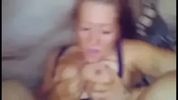 Sexy milf ass (with huge cumshot)