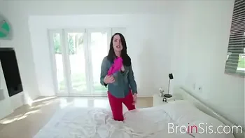 Touching my stepSISTER