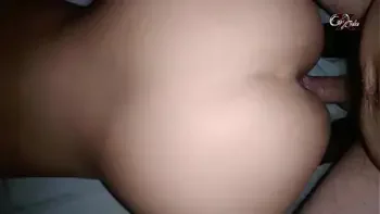 Me follo a mi amiga de la uni como pago de un préstamo... Le lleno todo el culo y me hace venir dos veces su Culo