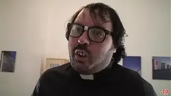 El Padre Damián se folla a Angel Dark, la novia del monaguillo