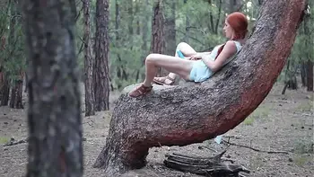 Girl Orgasms Outside