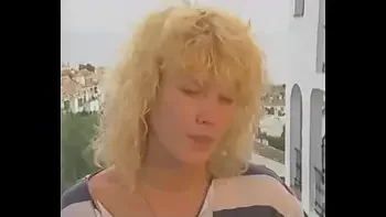 The make up artist of the Pin Up Club goes naked herself