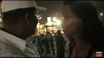 Comeu a mina na atrás do sambódromo de SP