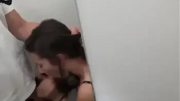 Pompino nel camerino